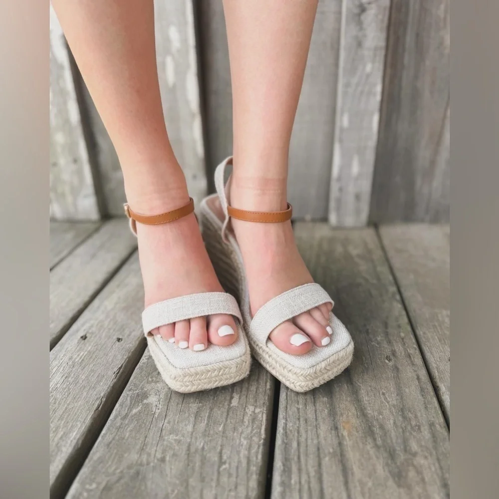 New York & Company Women's Unita Platform Wedge Sandal Natural/Tan